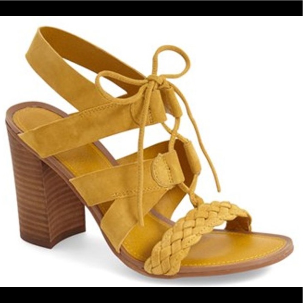 💛Lace up Franco Sarto Sandals💛